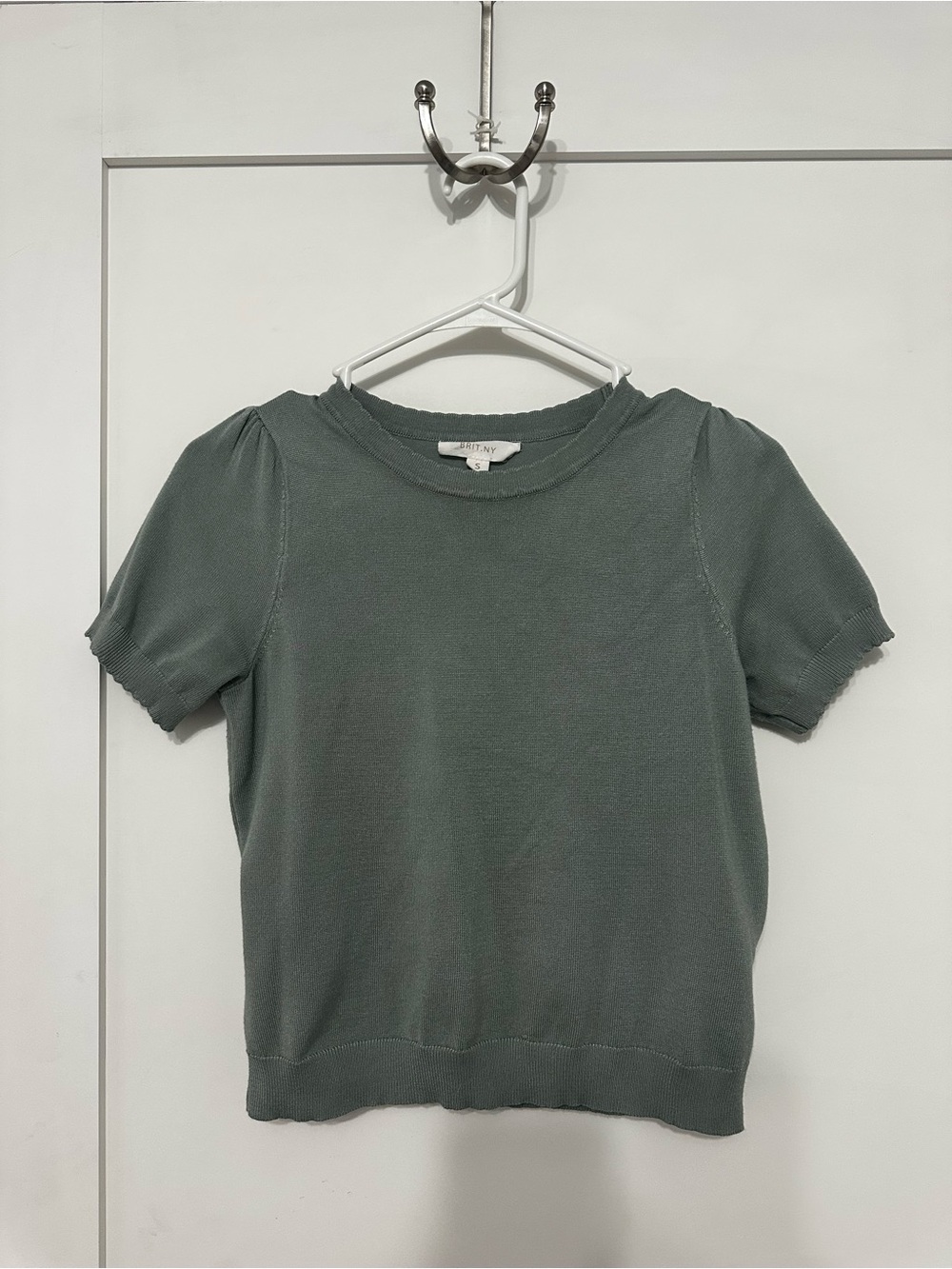 Short Puff-Sleeve Knit Tee in Sage Green